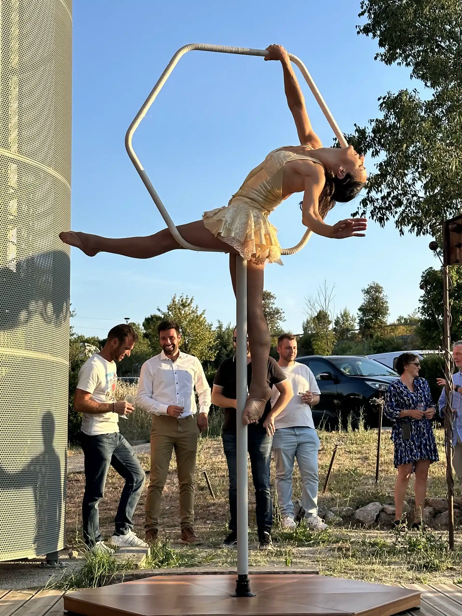 Spectacle Lollipop, Numéro lollipop, Acrobate aérienne